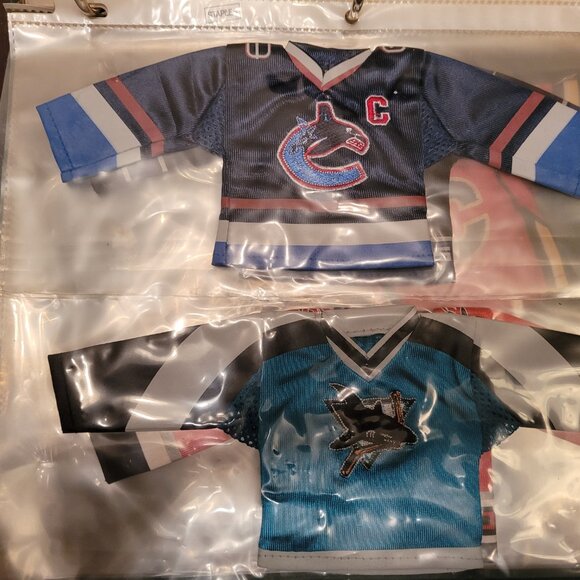 Lot of 24 2006-2008 Upper Deck NHL Mini Jersey's 4" X 9" NESH STAAL VANEK & more - Picture 10 of 16